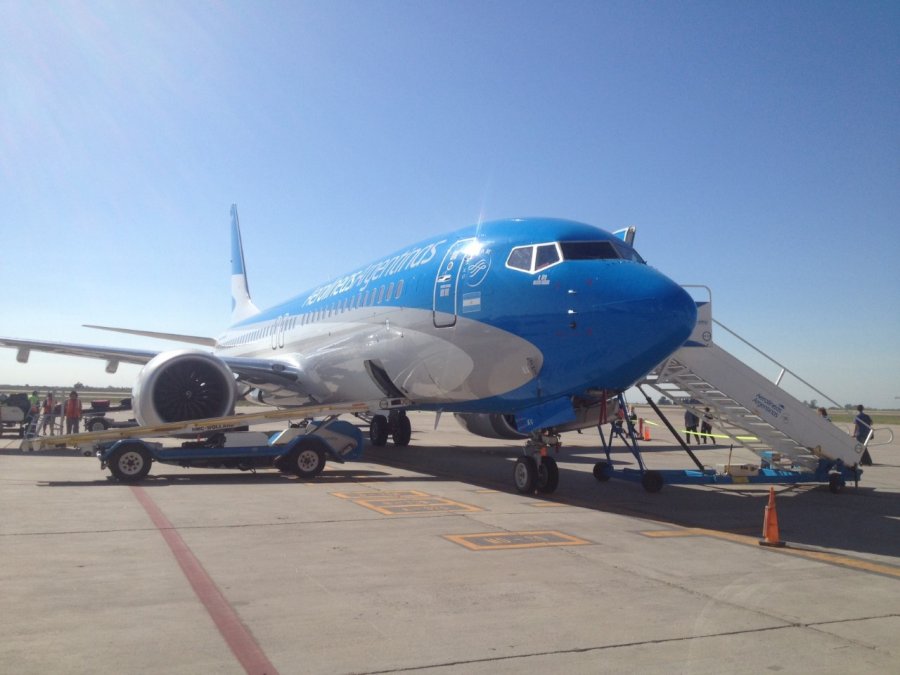 Aerolinas 738-8 MAX.jpg