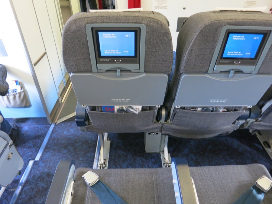 Air Greenland Economy class A330 CPH-SFJ, 08.JPG