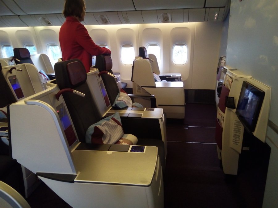 Austrian Business B777 HKG-VIE, 003.jpg