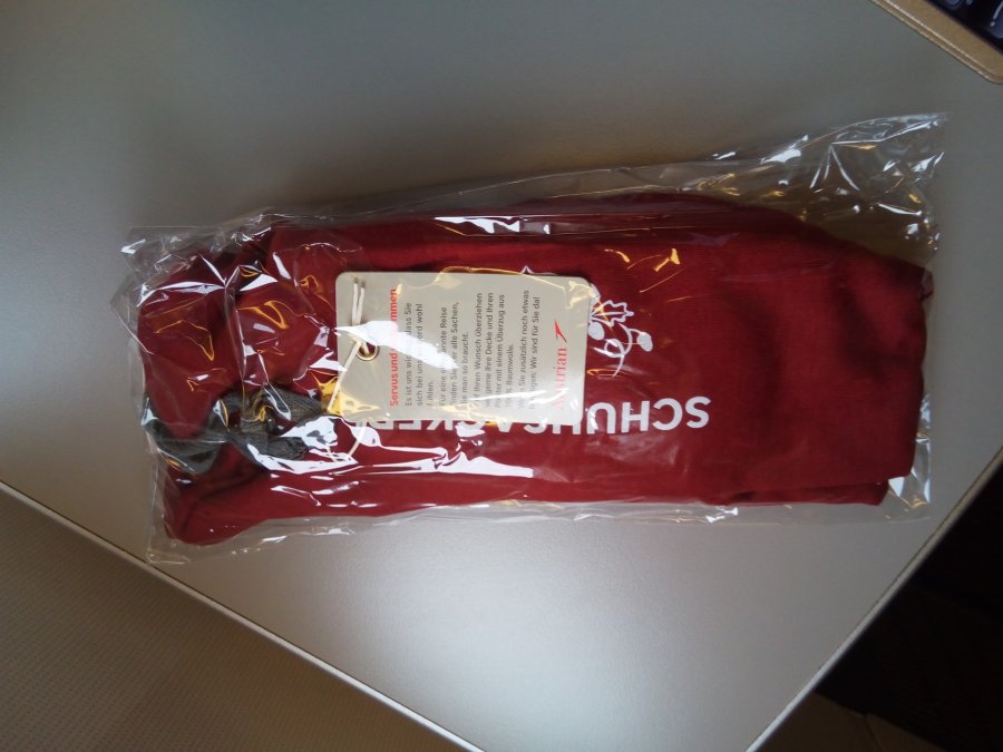 Austrian Business B777 HKG-VIE, 020.jpg