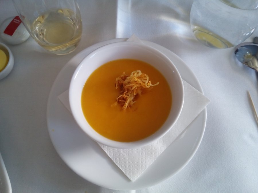 Austrian Business B777 HKG-VIE, 025.jpg