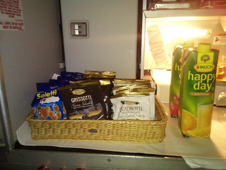 Austrian Business B777 HKG-VIE, 032.jpg