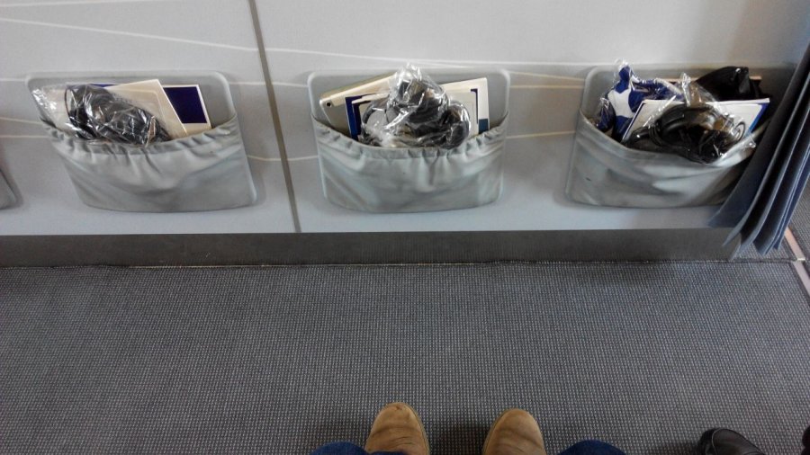 Finnair Economy Comfort A340, 01.jpg