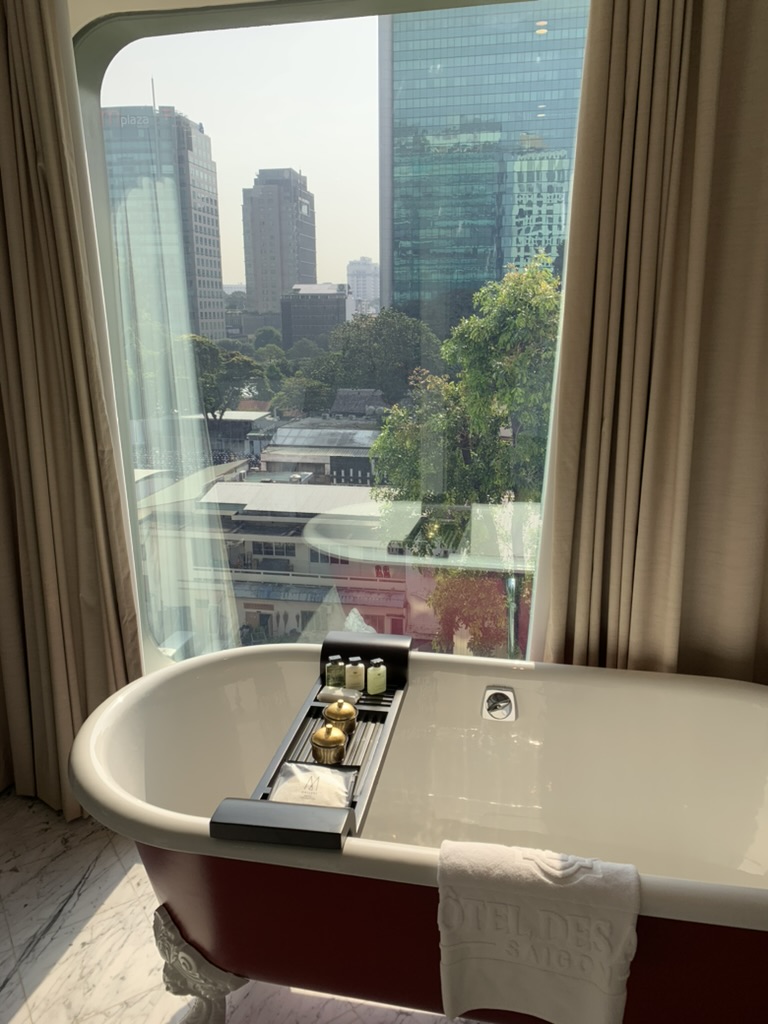 Hotel Des Arts Saigon bathroom.jpeg