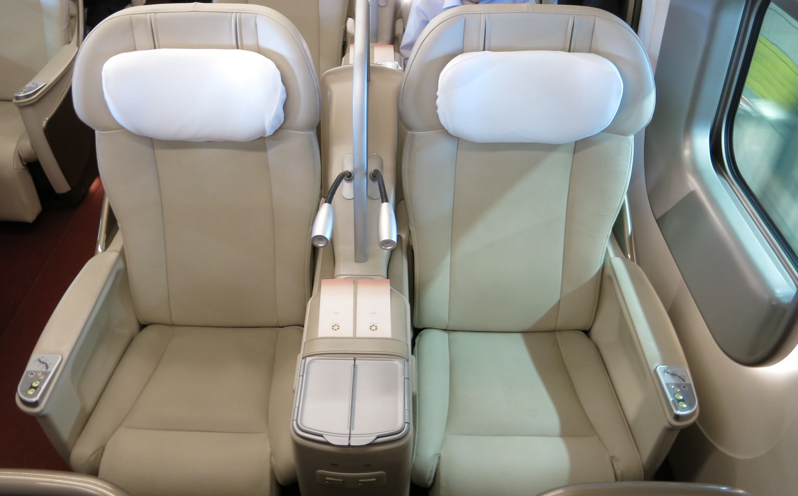 JR East Gran Class, 10.jpg