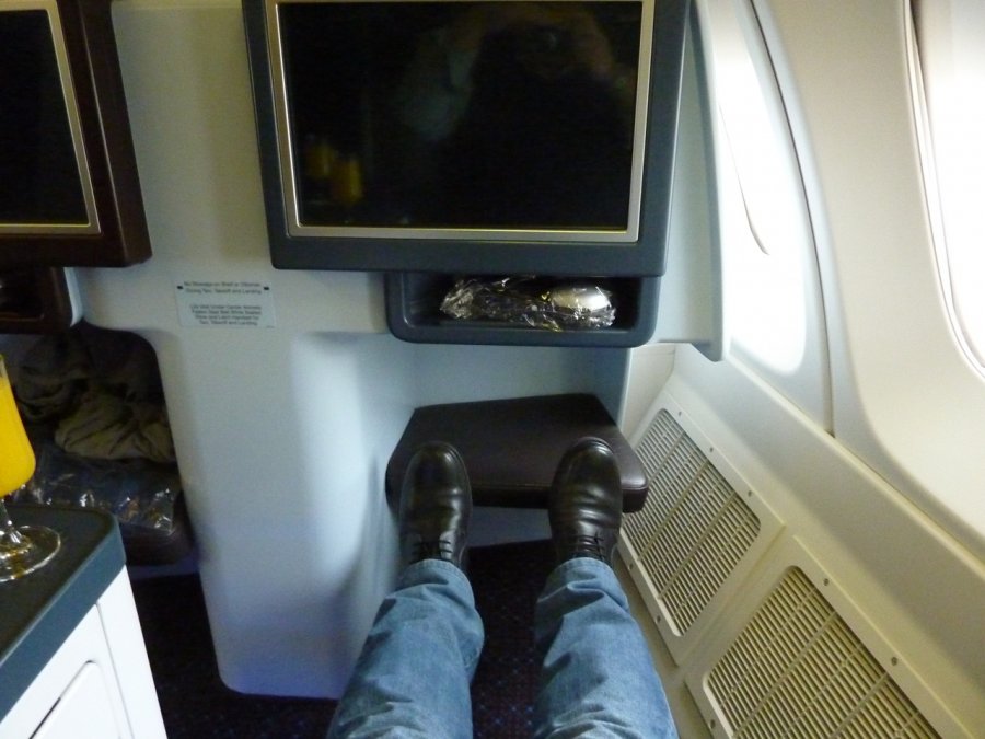 KLM Business class 747 AMS-HKG, 14.JPG