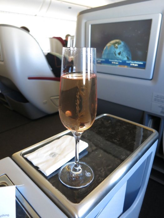 Qatar Airways Business class B777 BKK-HAN, 22.JPG