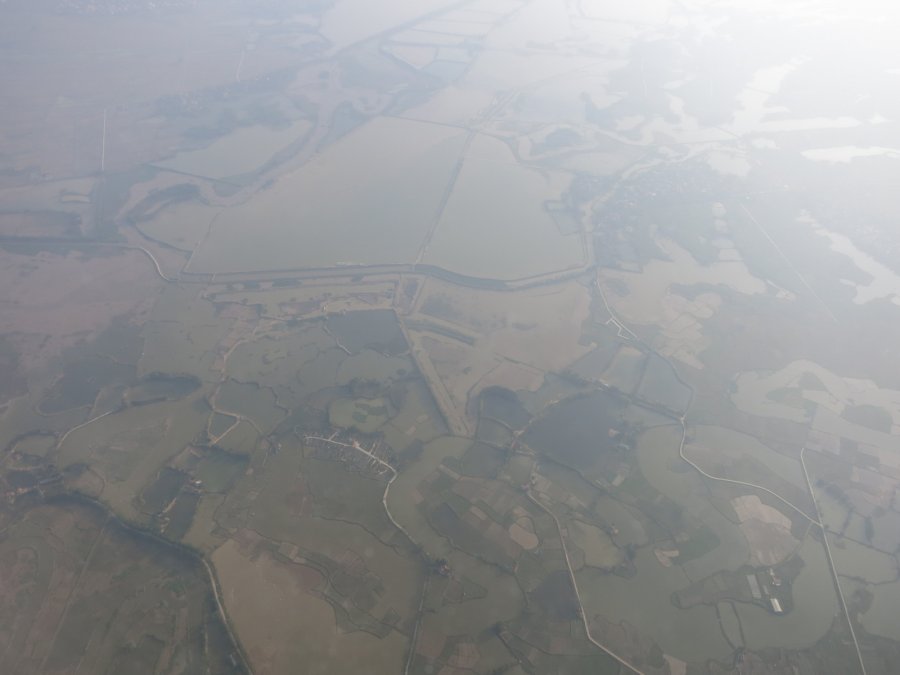 Qatar Airways Business class B777 BKK-HAN, 27.JPG