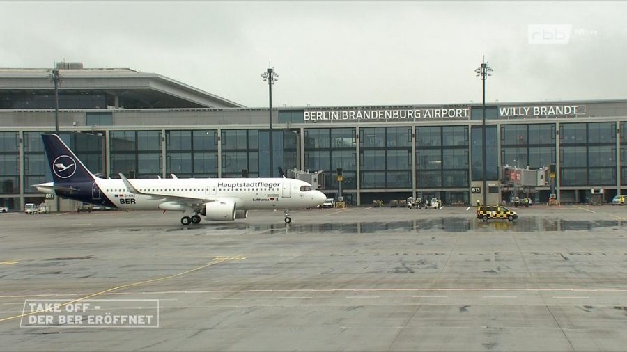 rbb Brandenburg HD (deu) Take off - Der BER eröffnet 10-31 14-17-43.jpg