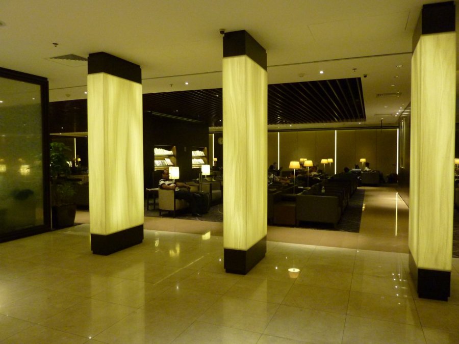 Singapore Airlines, Silver Kris Lounge, Singapore T3, 09.JPG